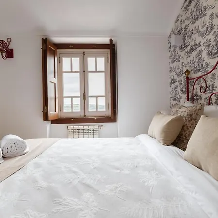 Casa De S. Thiago De 3*