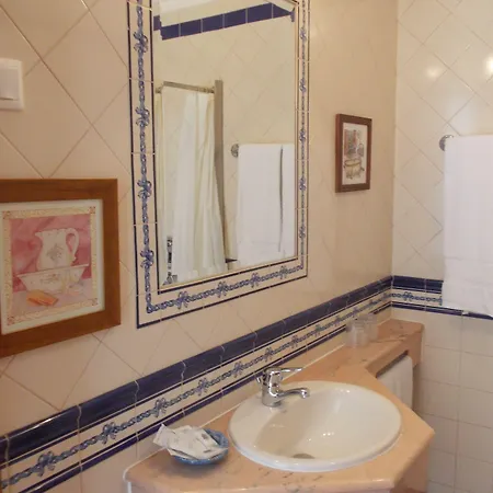 Casa De S. Thiago De Óbidos