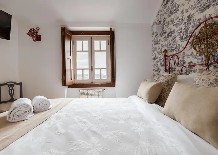 Casa De S. Thiago De 3*