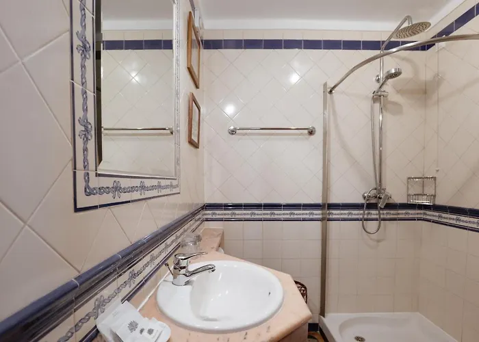 Гостевой дом Casa De S. Thiago De 3*